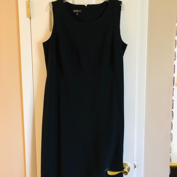 black dress 16w